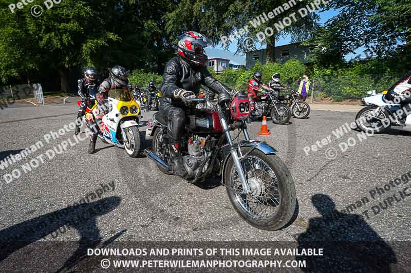 cadwell park;cadwell park photographs;cadwell trackday photographs;enduro digital images;event digital images;eventdigitalimages;peter wileman photography;racing digital images;trackday digital images;trackday photos